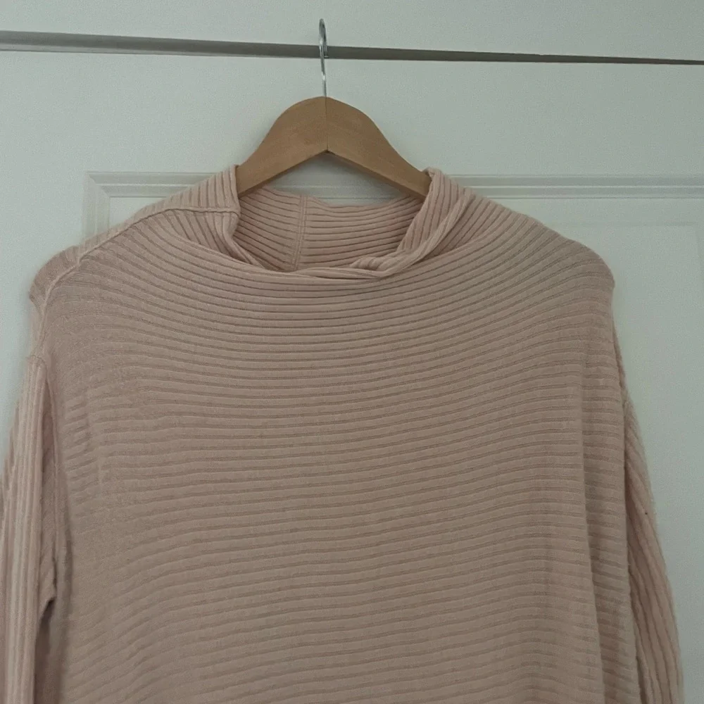 We the Free Lover Split Back Ribbed Sweater Pullover Peachy Pink Raw Hem